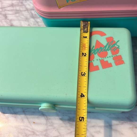 Vintage Caboodles set of 3 make-up case, travel case and RARE! lip gloss holder - Picture 15 of 17